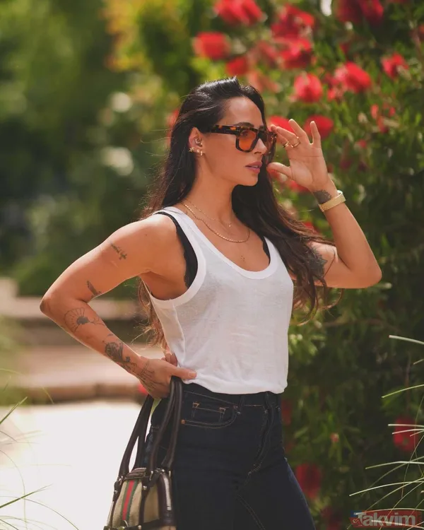 2000'lere damga vuran Hepsi Grubu birbirine girdi! Yasemin Yürük’ten Gülçin Ergül’e ağır sözler! Gülçin’e ilk destek Eren Bakıcı’dan... - 8