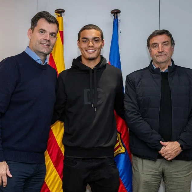 Ronaldinho’nun oğlu Barcelona’da!