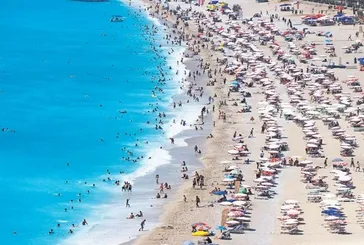Sahil şeridinde beach fiyatları cep yakıyor! İşte plaj tarifesi