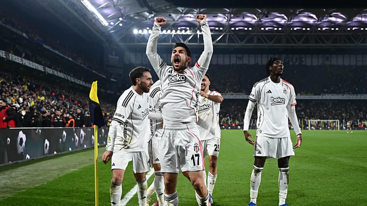 Fenerbahçe'den Beşiktaş'a ağır gönderme! Kanarya ve Kerem Aktürkoğlu detayı