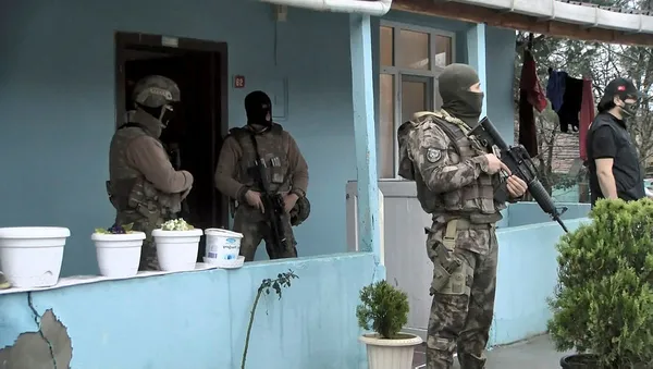 Tuzla'da drone destekli uyuşturucu operasyonu-2