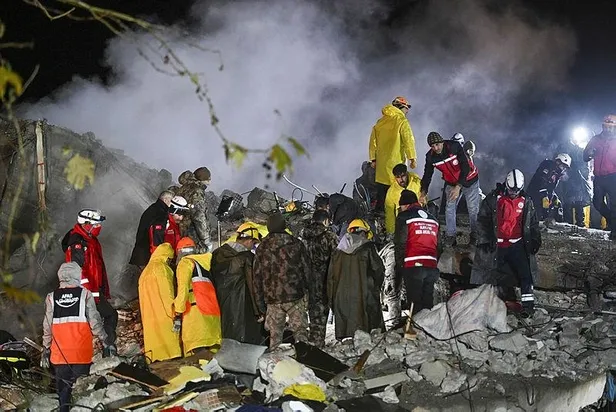 orta-dogu-ulkelerinden-turkiyeye-hava-koprusu-14-ulke-arama-kurtarma-ve-insani-yardim-ekipleri-gondereceklerin-1675733514564.jpeg Orta Doğu ülkelerinden Türkiye'ye hava köprüsü! 14 ülke arama, kurtarma ve insani yardım ekipleri göndereceklerini duyurdu-6