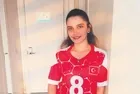 Milli voleybolcu İlke Naz Hoş'a büyük şok! Babası aracına ve iş yerine taşla saldırdı