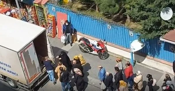 Ο Δήμος Şişli της CHP διανέμει σάκους πατάτας!  Μην αφήσετε τον Kılıçdaroğlu να το ακούσει …