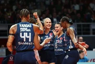 Derbide dev galibiyet! Fenerbahçe Medicana Eczacıbaşı Peron İstanbul’u 3-1 yendi