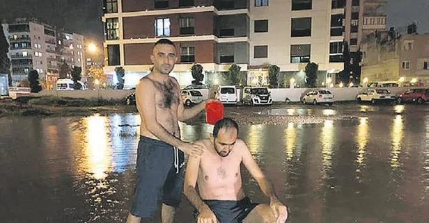 İzmir’de Tunç Soyer’e sulu tepki! Yağmur suyuyla sokakta yıkandılar