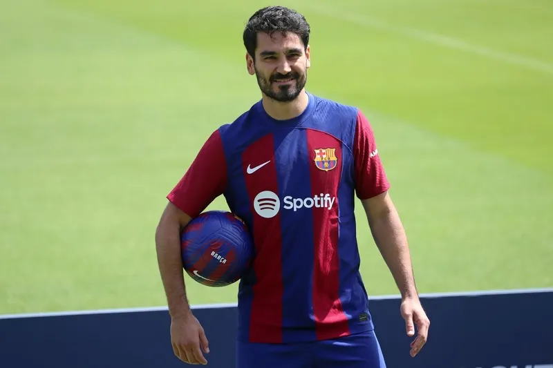 Jose Mourinho Fenerbahçe'ye gelir gelmez transfere başladı! İspanya'dan çifte dünya yıldızı transferi gündemde...-16