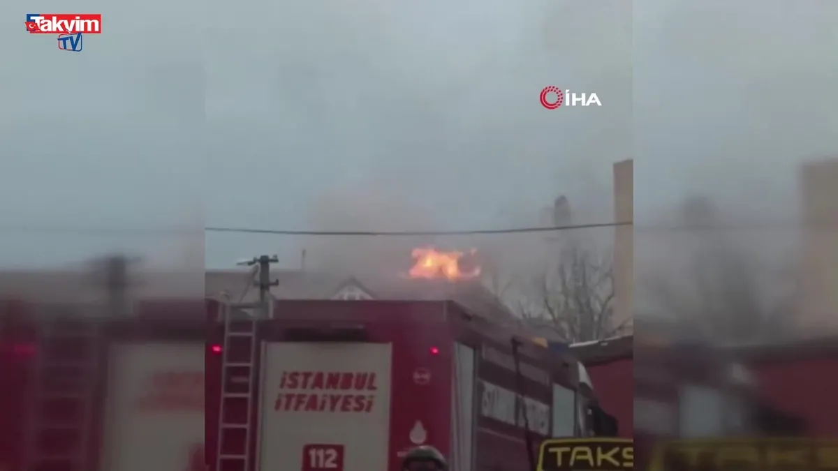 Küçükçekmece’de korkutan çatı yangını