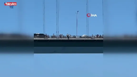 Köprüde intihar kamerada!