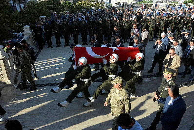 Pençe-Kilit şehidine veda