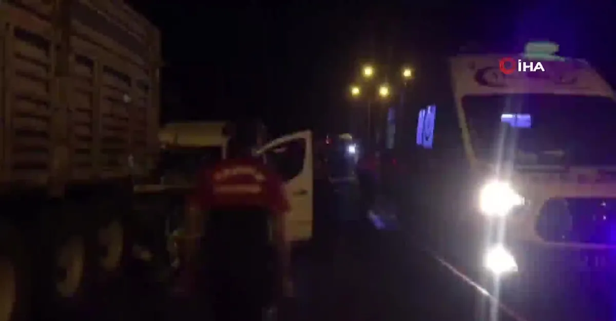 Mardin'in Artuklu'da feci kaza! Ölü ve yaralılar var