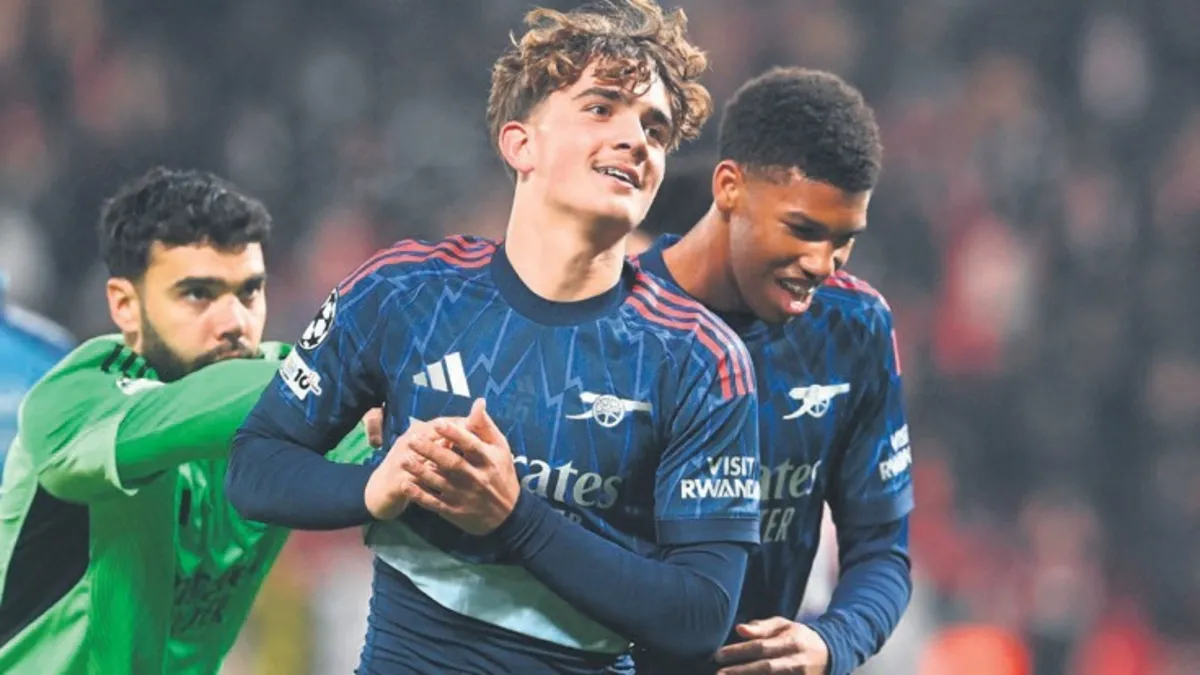 Arsenal fırtına gibi! Slavia Prag’ı devirdi, 4’te 4 yaptı!