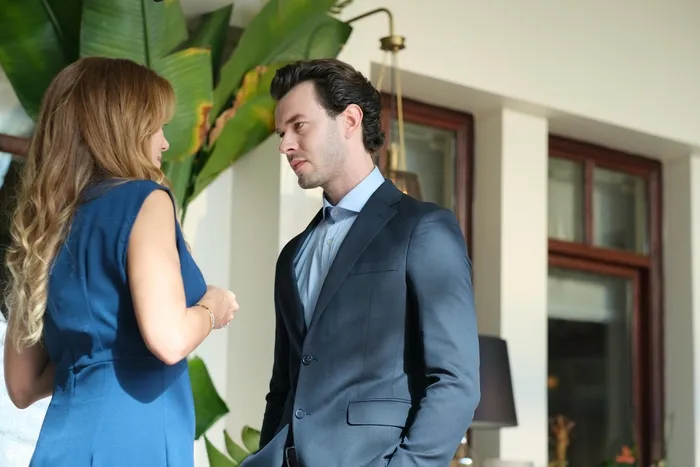 atvden-bomba-bir-dizi-daha-altin-kafesin-yayin-tarihi-belli-oldu-1700813325436.jpg ATV’den bomba bir dizi daha: Altın Kafes’in yayın tarihi belli oldu!-3