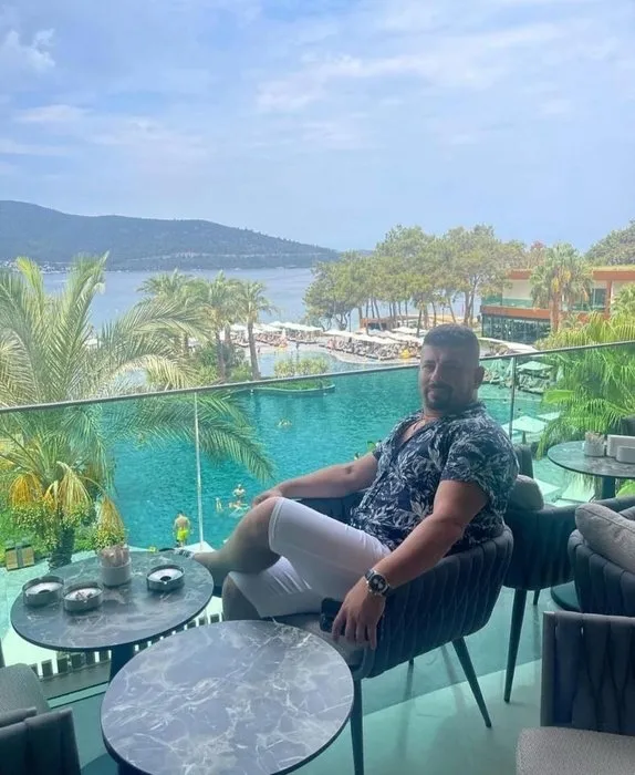 1688190524776.jpg 8.5 milyon değerindeki Maseratili polisin ilk vukuatı değilmiş! 7 ay önce gazinoda dehşet saçmış-3