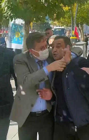 İYİ Partili Lütfü Türkkan'ın şehit ailesine küfrüne suspus olanların öteki yüzü! Kendilerinden olanlara nasıl tepki vermişler!