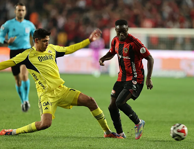 Beşiktaş - Fenerbahçe maçının 11'leri netleşti! Kartal ve Kanarya'nın dev randevusu - 14