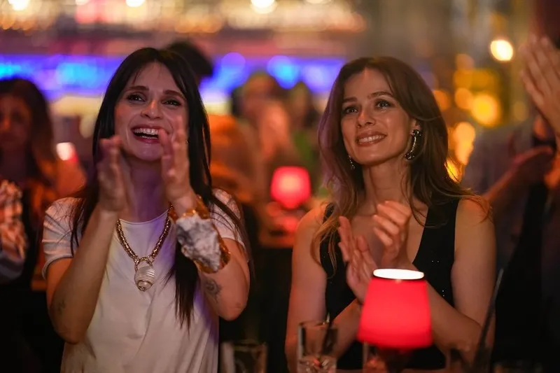 sandik-kokusunda-sac-bas-yoldurtacak-basrol-degisikligi-o-oyuncunun-fisi-cekildi-yerine-gelecek-isim-1715886025821.jpg O oyuncunun fişi çekildi! Sandık Kokusu'nda saç baş yoldurtacak başrol değişikliği! Yerine gelecek isim...-2