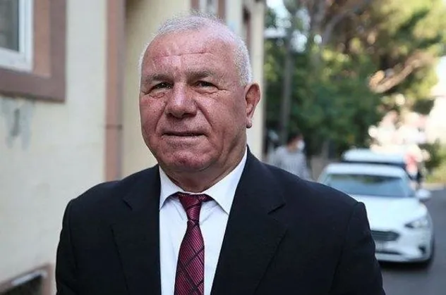 CHP’li Kemalpaşa Belediye Başkanı Rıdvan Karakayalı'dan akraba kıyağı