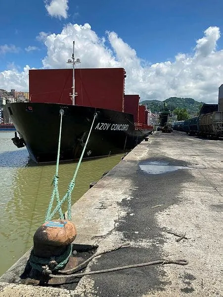 Ukrayna'nın Mariupol Limanı'ndan Türk kuru yük gemisi Zonguldak Limanı'na ulaştı-6