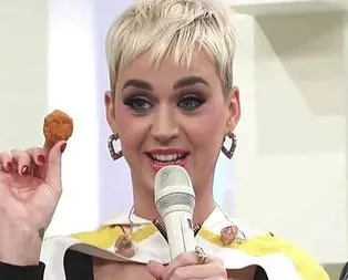 Katy Perry tavuk yerken boğuluyordu!