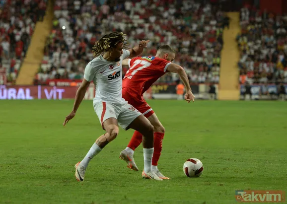 Galatasaray Antalyaspor’u 2-0 mağlup etti!