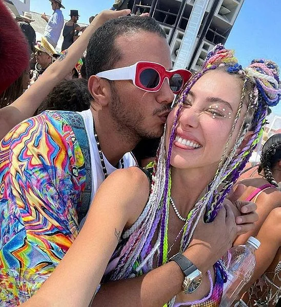 yeni-gelin-seyma-subasidan-bayram-tarifesi-seyma-abonelik-ucretlerine-zam-ustune-zam-yapiyor-1687894042282.jpeg Yeni gelin Şeyma Subaşı'dan bayram tarifesi! Şeyma abonelik ücretlerine zam üstüne zam yapıyor...-2