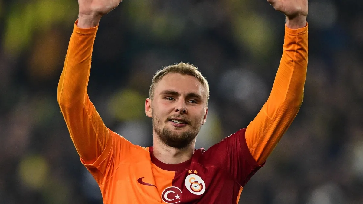 Galatasaray ayrılığı resmen açıkladı! Victor Nelsson Roma'da