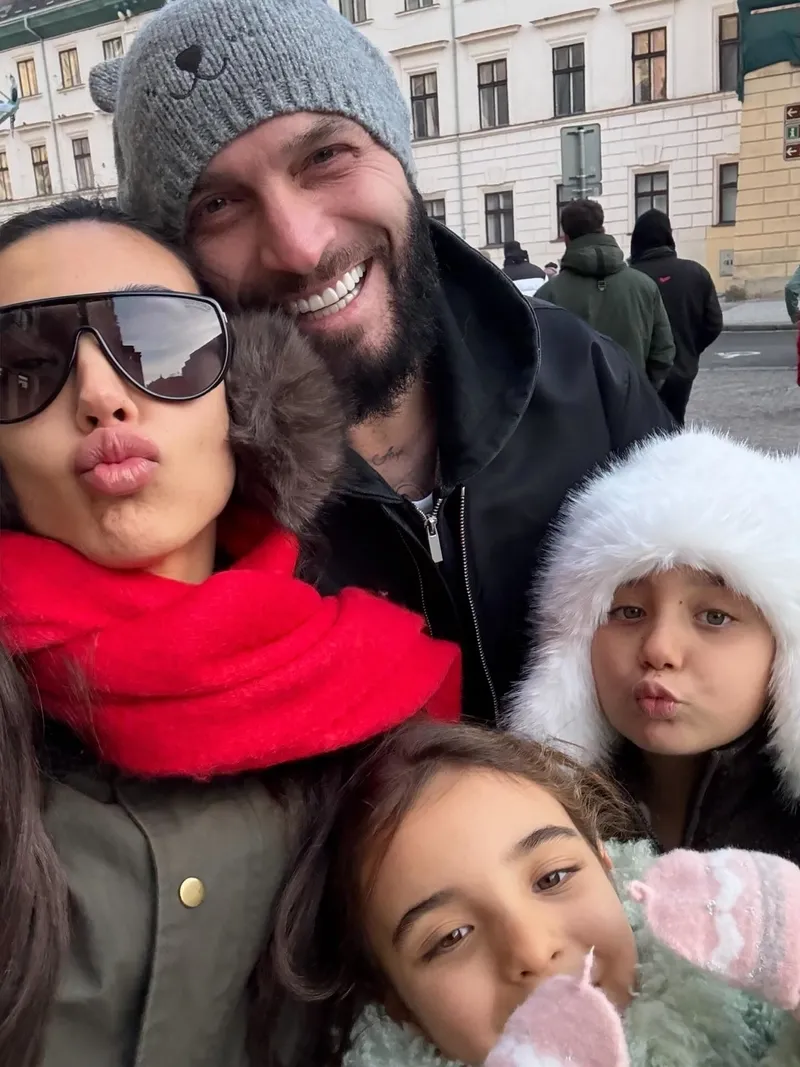 berkayin-esi-ozlem-ada-sahin-baklava-aserdi-o-paylasim-cok-konusuldu-1774696546754.jpg Berkay'ın eşi Özlem Ada Şahin baklava aşerdi! O paylaşım çok konuşuldu-6