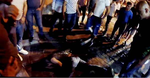 Taksim’de dehşete düşüren anlar! Uyuşturucu krizine girdi-1