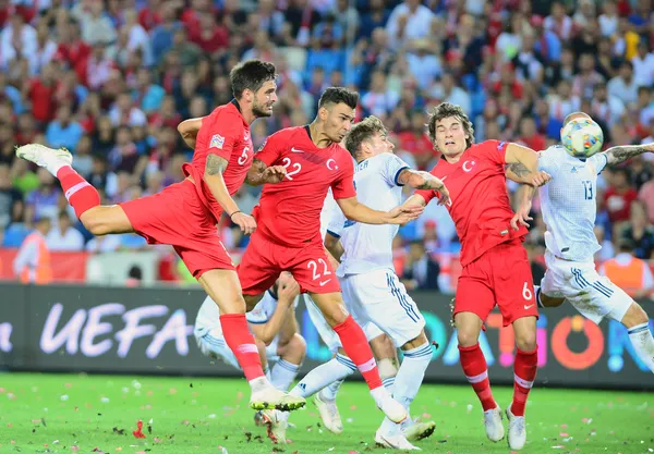 okay-ayriligi-duyurdu-1656666830855.jpg Okay ayrılığı duyurdu!-4