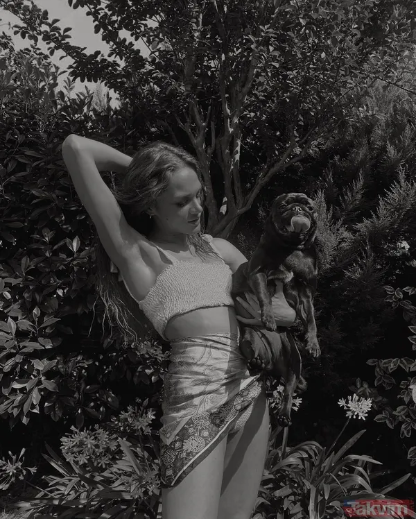 Miray Daner elini korkak alıştırmadı! Bikinili mayolu ne var ne yok paylaştı sosyal medyayı salladı ‘Oğulcan Engin fena kıskanacak’ - 7