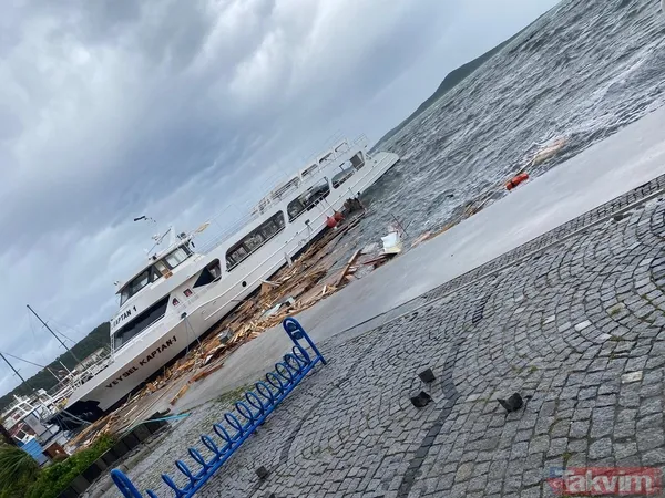 Turizm sezonu öncesi fırtına! Ayvalık'ta tekneler battı - 2