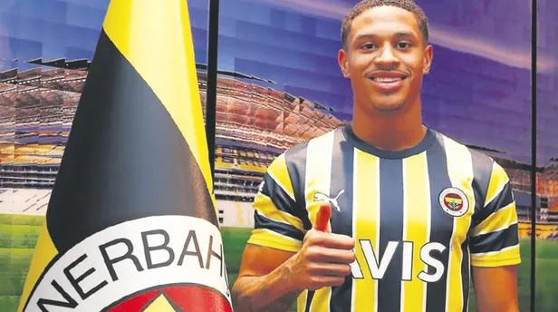 Fenerbahçe Teknik Direktörü İsmail Kartal milli ara öncesinde yönetime rapor sundu-3