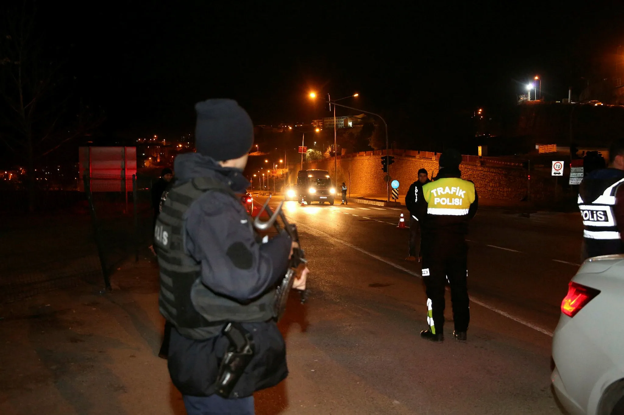 80 bin personelle dev operasyon!