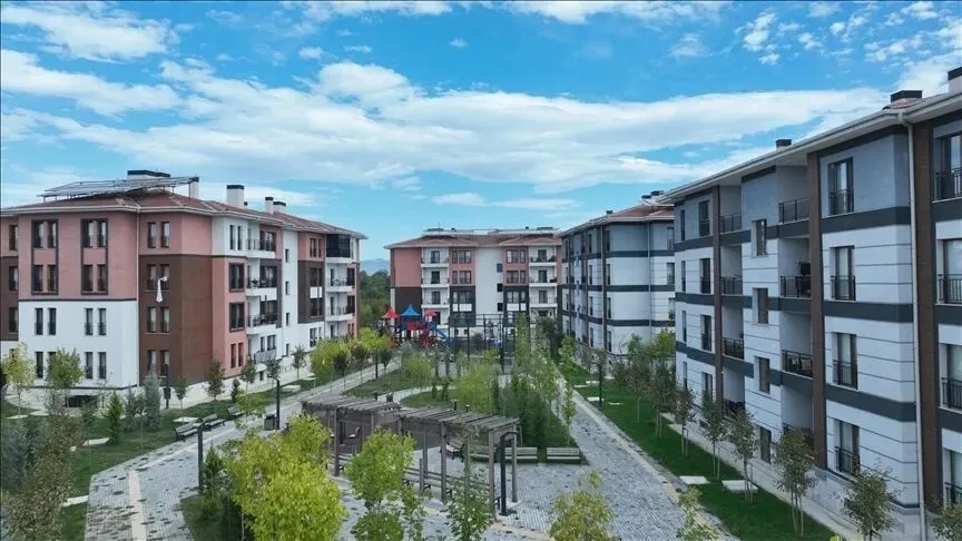 toki-500-bin-sosyal-konut-projesinde-kura-heyecani-adiyamanda-basliyor-1783034215572.jpeg TOKİ 500 bin sosyal konut projesinde kura heyecanı: Adıyaman'da çekilecek-3