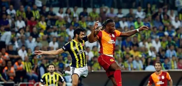 G.Saray-Fener derbisini 6 hakem yönetti!