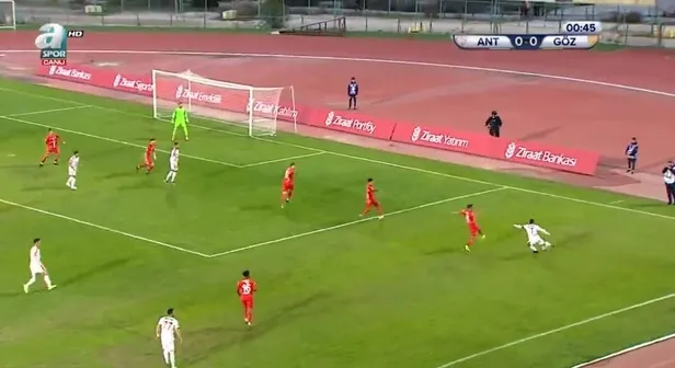 Antalya'da gol yağmuru! GOLLERİ İZLE | Antalyaspor 4 - 3 Göztepe (MAÇ SONUCU)-1