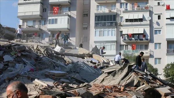 deprem-sonrasinda-alinabilecek-onlemler-nelerdir-bakan-soylu-duyurdu-mobil-bir-program-hazirladik-ne-yapacagimizi-soyleyecek-1632922794728.jpg Deprem sonrasında alınabilecek önlemler nelerdir? Bakan Soylu duyurdu: Mobil bir program hazırladık ne yapacağımızı söyleyecek-6