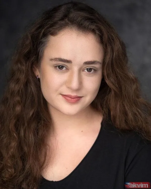 Kalp Yarası’nın Adnan'ı Mahir Günşiray'ın oğlu ünlü çıktı gelini de öyle! Meğer her gün gözümüzün önündelermiş - 27