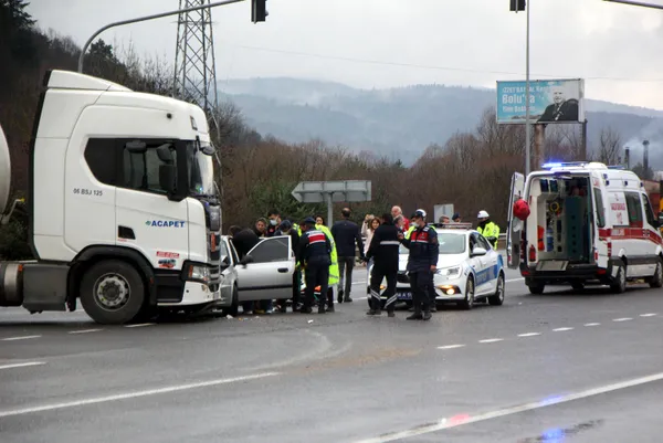 1639482997994.jpg Bolu'da facianın eşiğinden dönüldü! LPG yüklü tanker otomobille çarpıştı-2