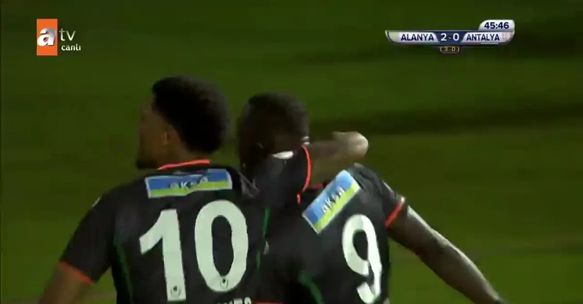 Alanyaspor 3-0 Antalyaspor | Papiss Cisse'nin golü