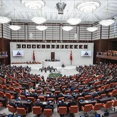AK Parti, yeni anayasa için çalışmalarına hız verecek: Ziyaretler başlıyor