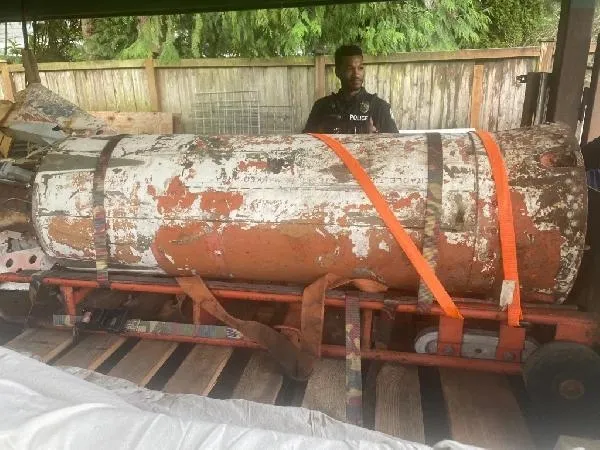 abdde-bir-evin-garajindan-nukleer-roket-cikti-1706968961058.jpeg ABD'de bir evin garajından nükleer roket çıktı!-2