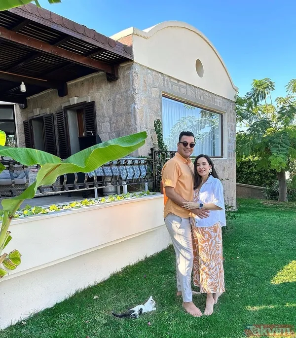 4 yılı devirdiler! İpek Açar eşi Alper Kömürcü'yle tanışma hikayesini ilk kez anlattı! 'İyi ki Doğdun Kayahan' konserinde... - 14