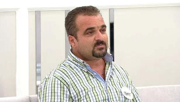 Esra Erol'da eşiyle yüzleşti! “Eski eşimde kaldığım için karım Gülfidan beni evden attı” diyen Mehmet Bey programa damga vurdu