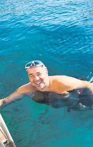 Kazancını gayrimenkulde değerlendiren Ata Demirer Yeniköy'den müstakil bir ev aldı