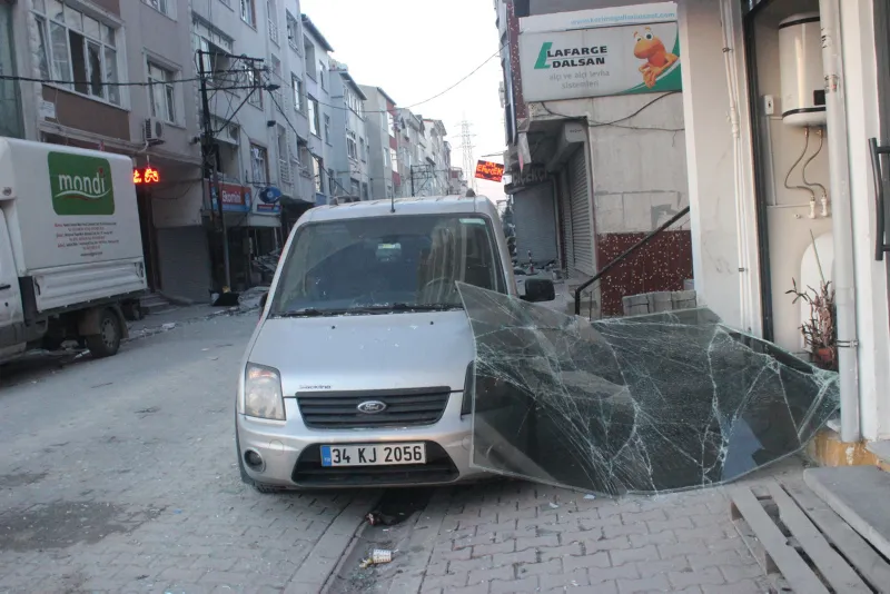 Esenyurt'ta korkutan patlama | Ortalık savaş alanına döndü - 11