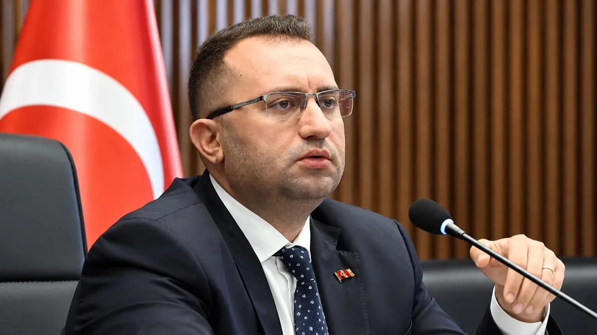 gaziosmanpasada-vurgunda-ara-karar-hakan-bahcetepe-ve-8-sanigin-yargilandigi-dava-ertelendi-1793098818816.jpeg Gaziosmanpaşa'da vurgunda ara karar: Hakan Bahçetepe ve 8 sanığın yargılandığı dava ertelendi-2
