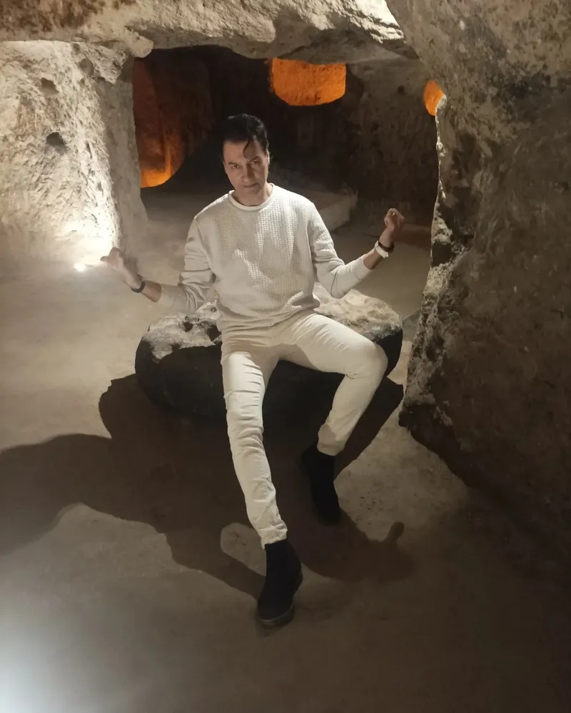 90larin-efsane-isimlerinden-tayfun-duygulu-57-oldu-iste-son-hali-1775739923844.jpeg 90’ların efsane isimlerinden Tayfun Duygulu 57 oldu! İşte son hali-3