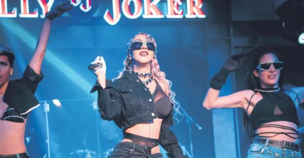 51 yaşındaki popçu Hande Yener gençlere taş çıkardı!